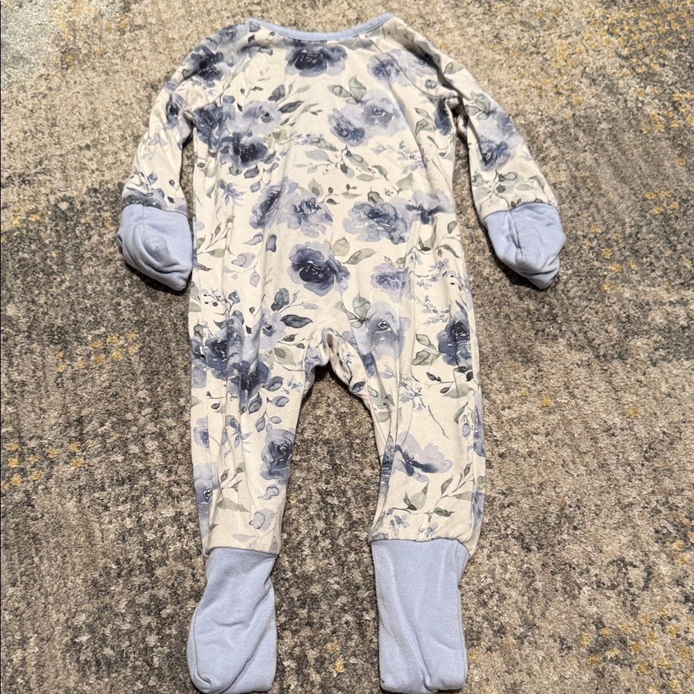 Caden Lane Blue Floral Kids Footie - Picture 3 of 3
